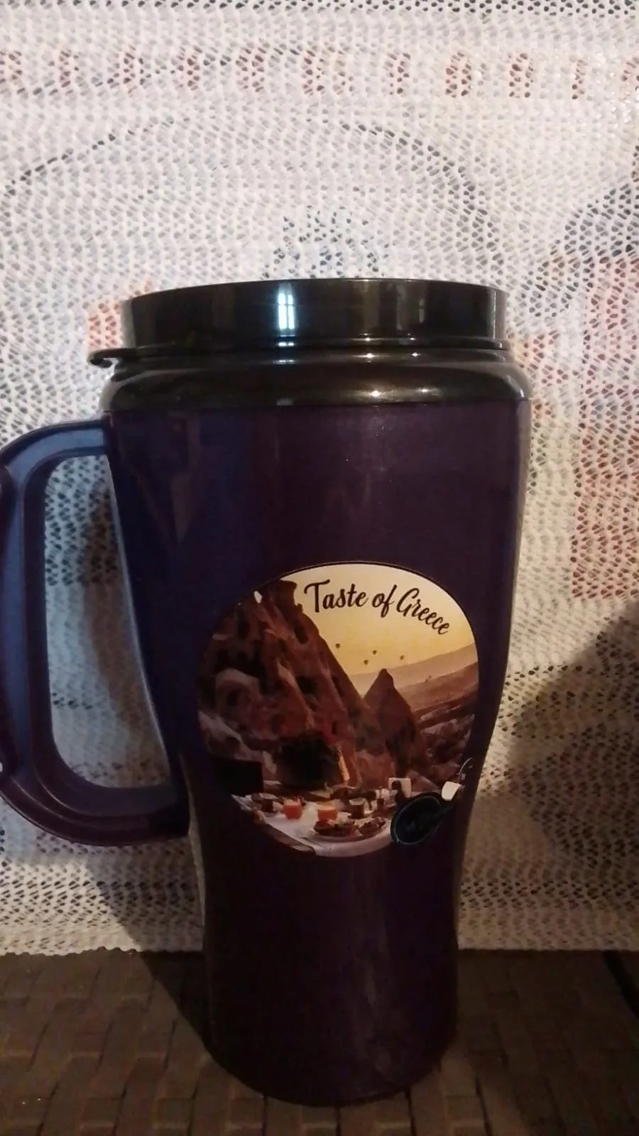 Coffee / Tea Traveler's Mug - Make your mornings brighter. Fill up your travel mug with delicious hot or iced coffee and feel ready for the day. Helps enhance any beverage experience and are ready for all your daily adventures - CTMW001