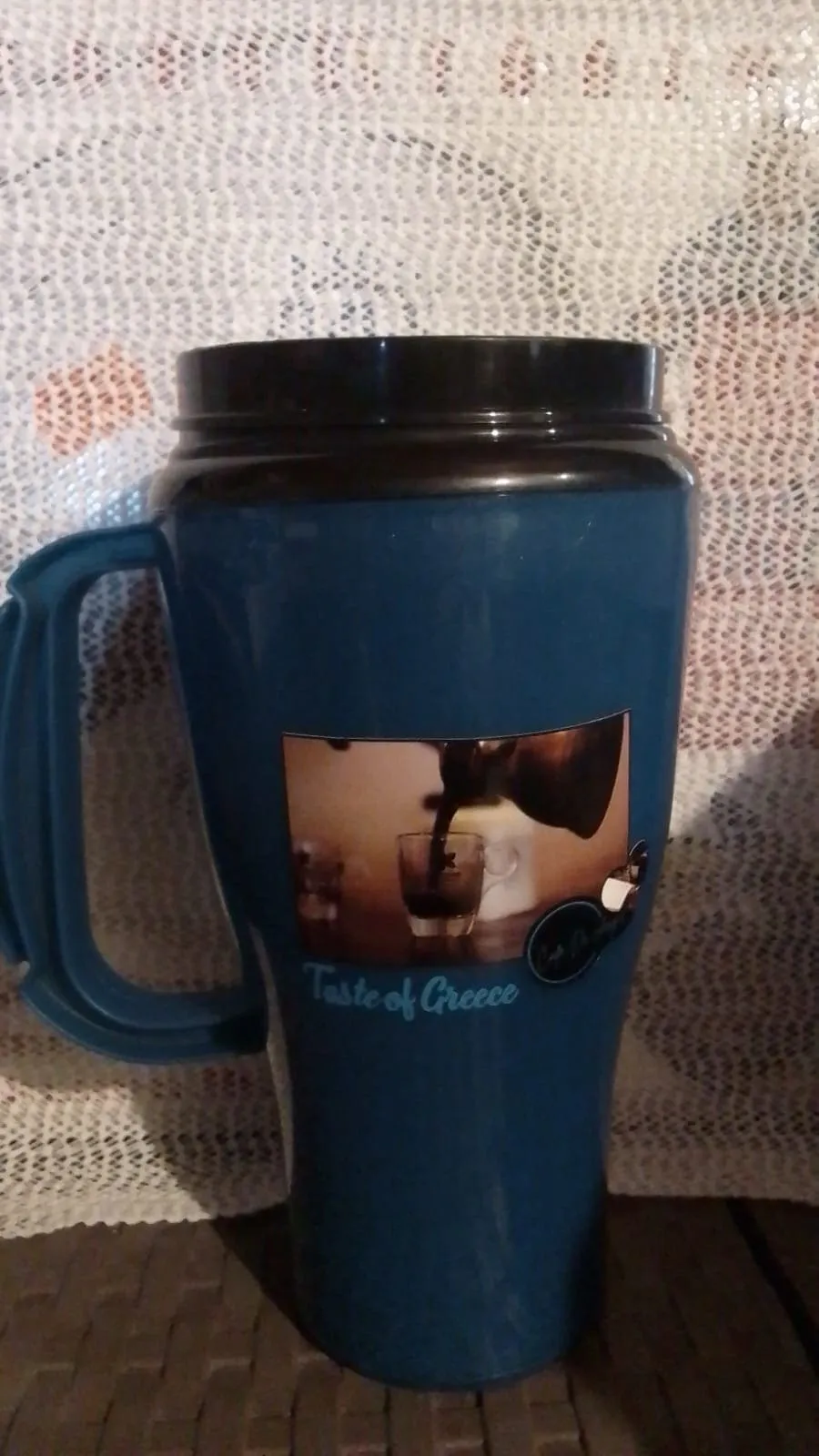 Coffee / Tea Traveler's Mug - Make your mornings brighter. Fill up your travel mug with delicious hot or iced coffee and feel ready for the day. Helps enhance any beverage experience and are ready for all your daily adventures - CTMW001